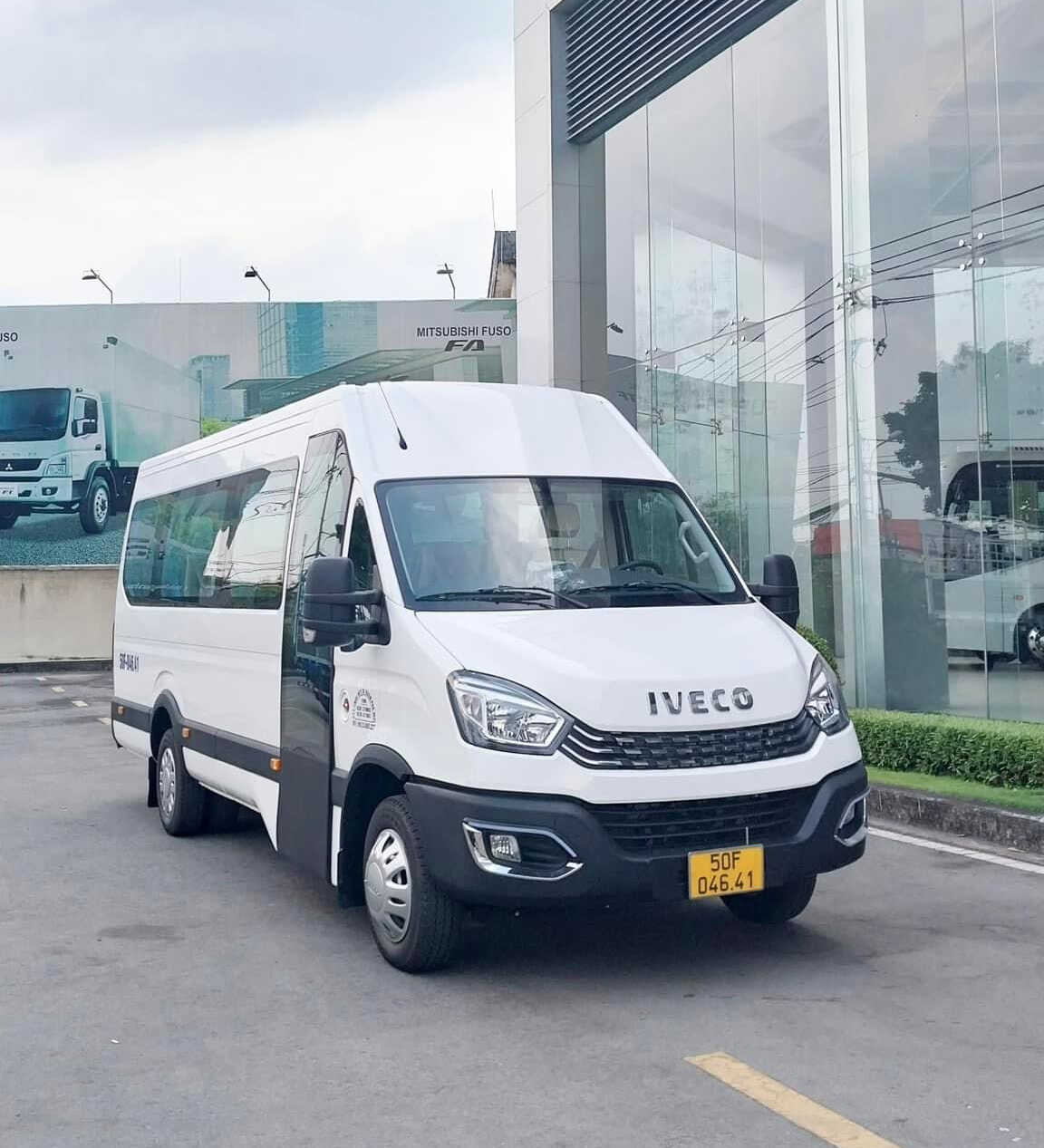 Thuê Xe 19 Chỗ Theo Tháng – Giải Pháp Tiện Lợi Và Tiết Kiệm Cùng Huy Đạt
